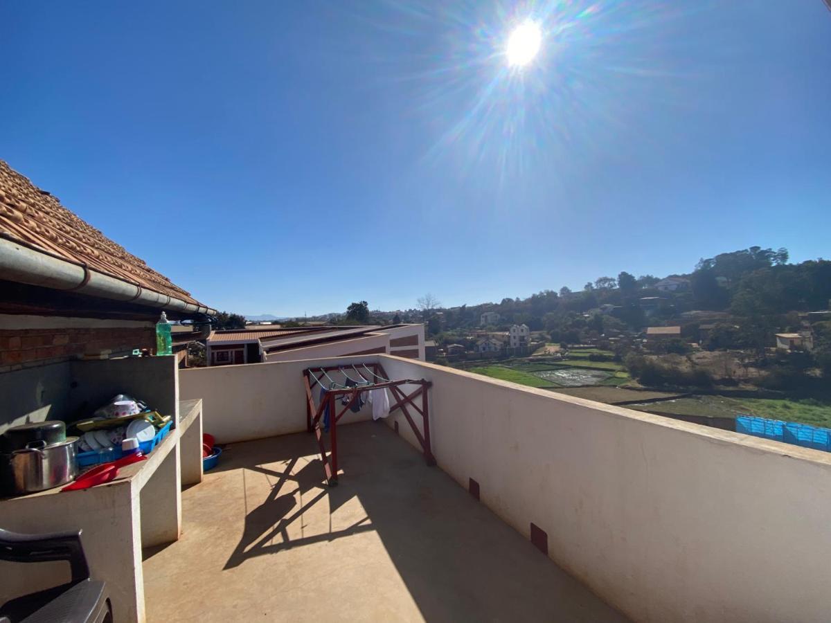 Lycee Picot De Cloriviere Dont Les Revenus Financent L'Education Des Eleves Apartment Antsirabe Luaran gambar