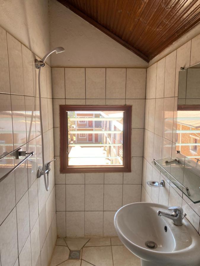 Lycee Picot De Cloriviere Dont Les Revenus Financent L'Education Des Eleves Apartment Antsirabe Luaran gambar